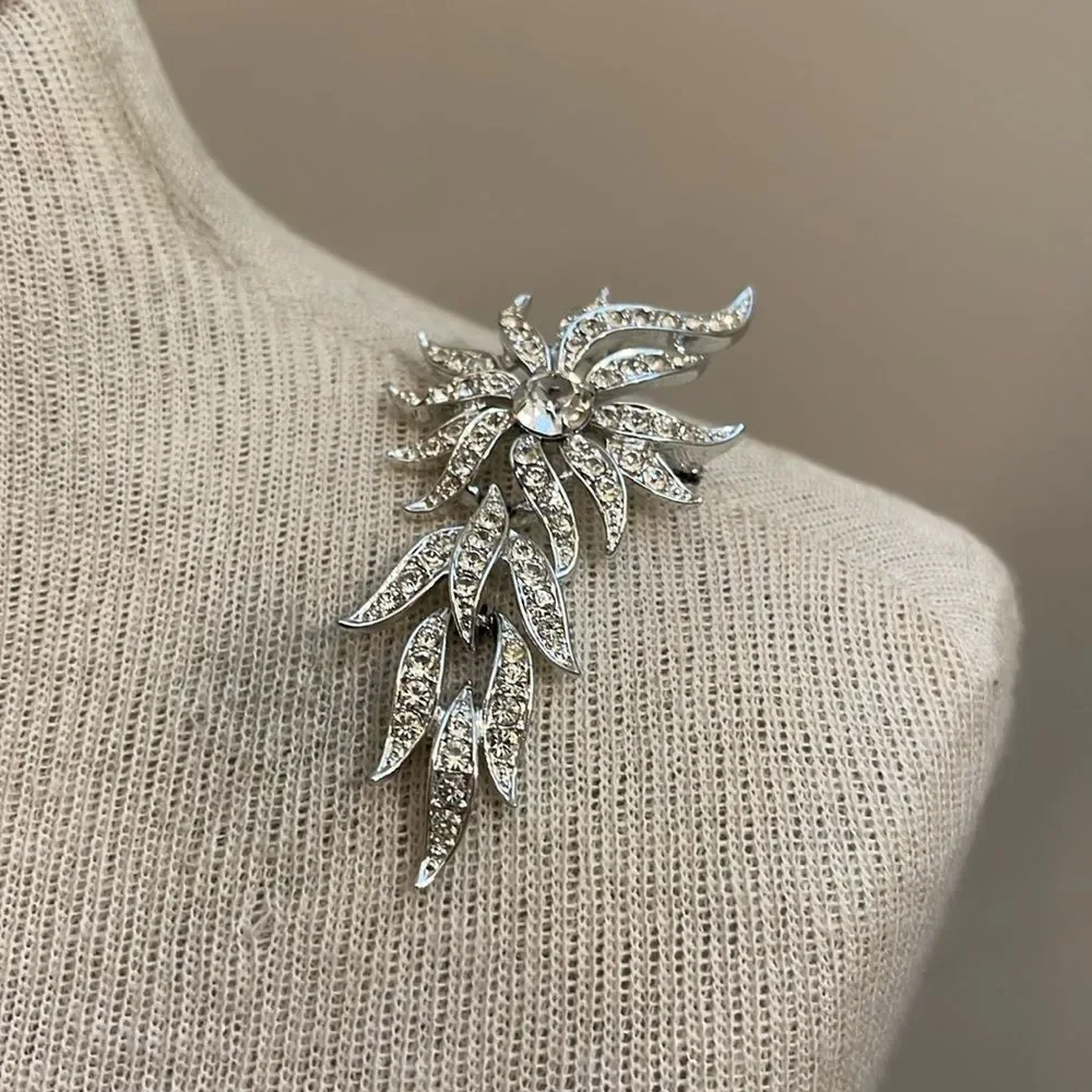 Vintage Sarah Coventry Evening Accent Rhinestone Coventry Brooch Pin